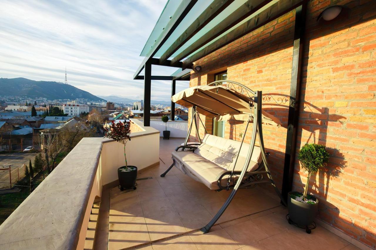 Reikartz Avlabari Tbilisi Hotell Exteriör bild