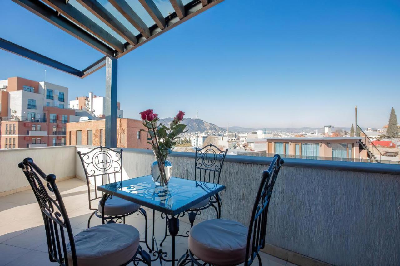 Reikartz Avlabari Tbilisi Hotell Exteriör bild