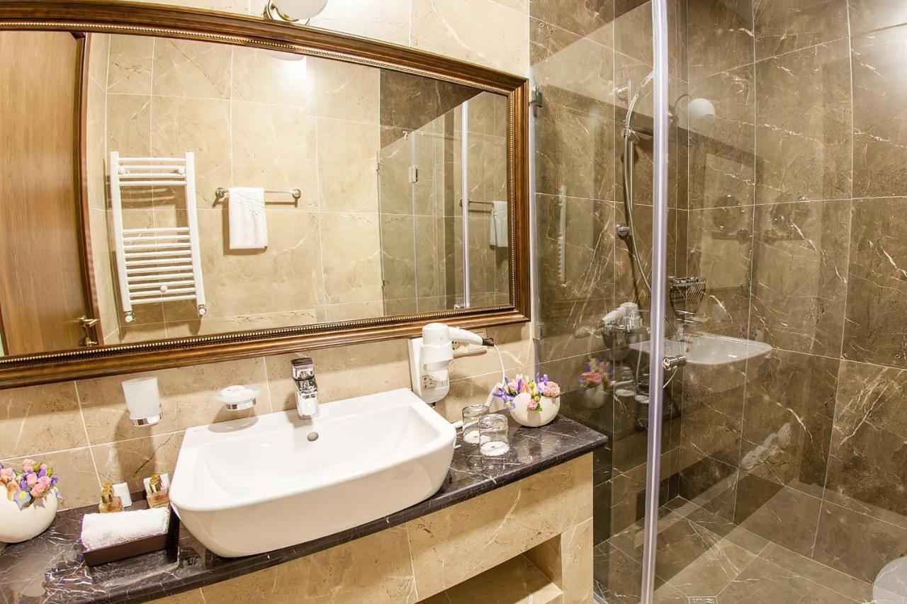 Reikartz Avlabari Tbilisi Hotell Exteriör bild