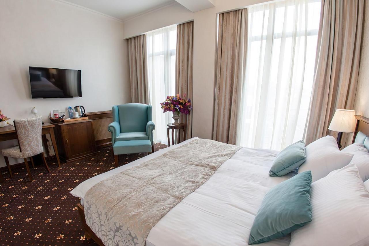 Reikartz Avlabari Tbilisi Hotell Exteriör bild