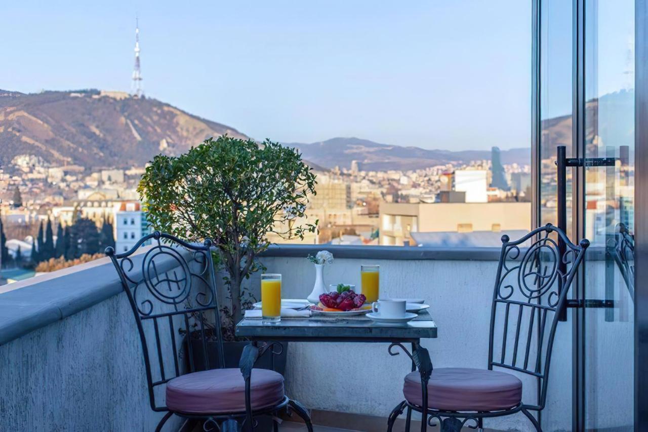Reikartz Avlabari Tbilisi Hotell Exteriör bild